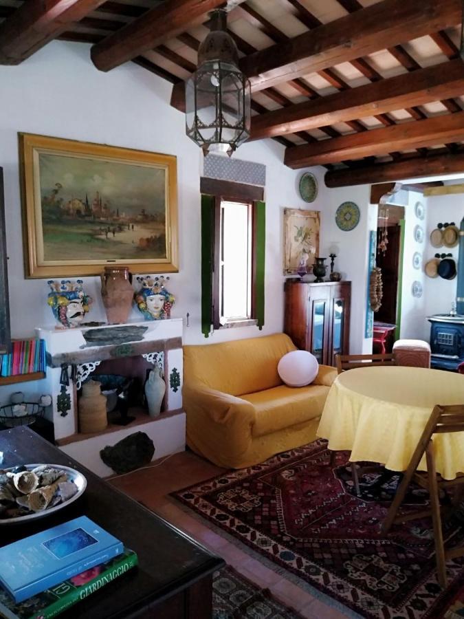 Il Corbezzolo Suite Appartament Castelluzzo Exteriör bild