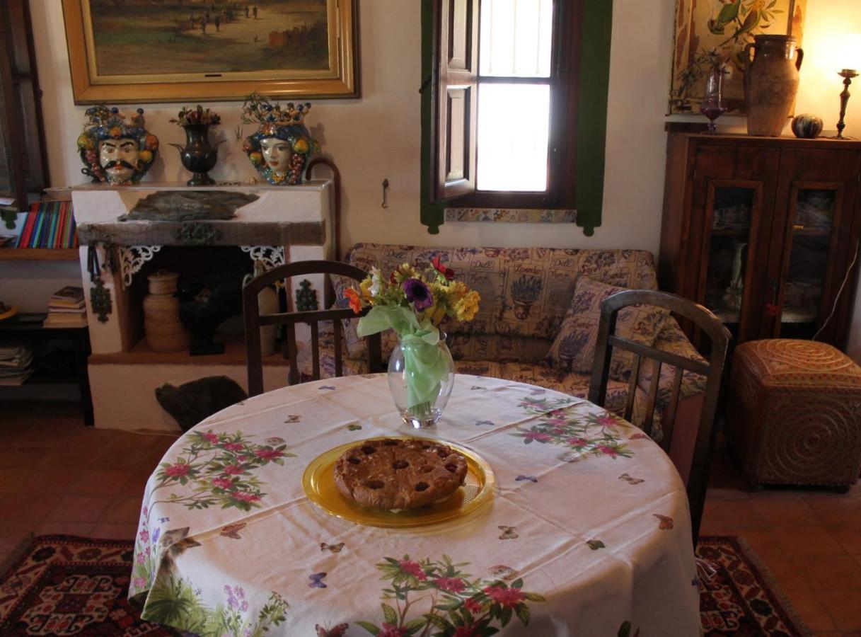Il Corbezzolo Suite Appartament Castelluzzo Exteriör bild